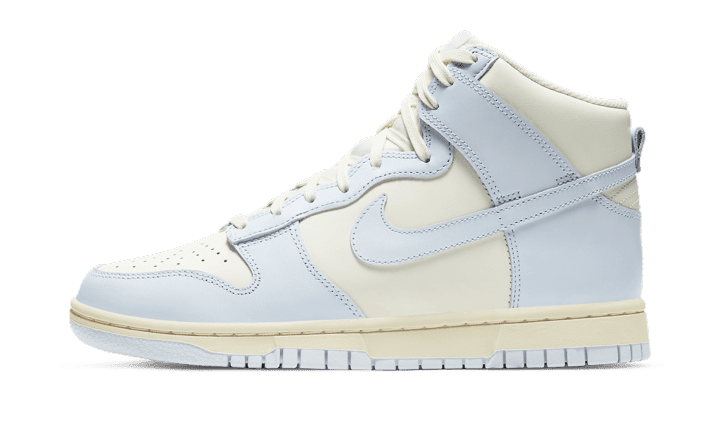 Dunk High Football Grey