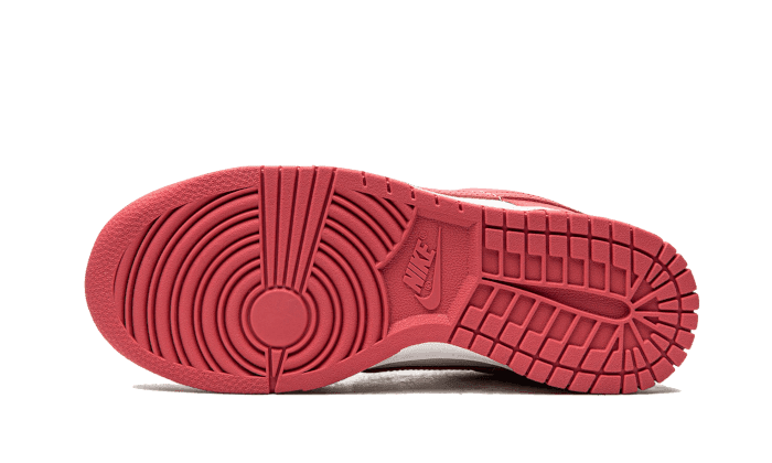 Dunk Low Archeo Pink