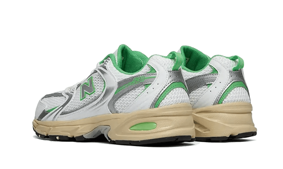 530 White Palm Leaf