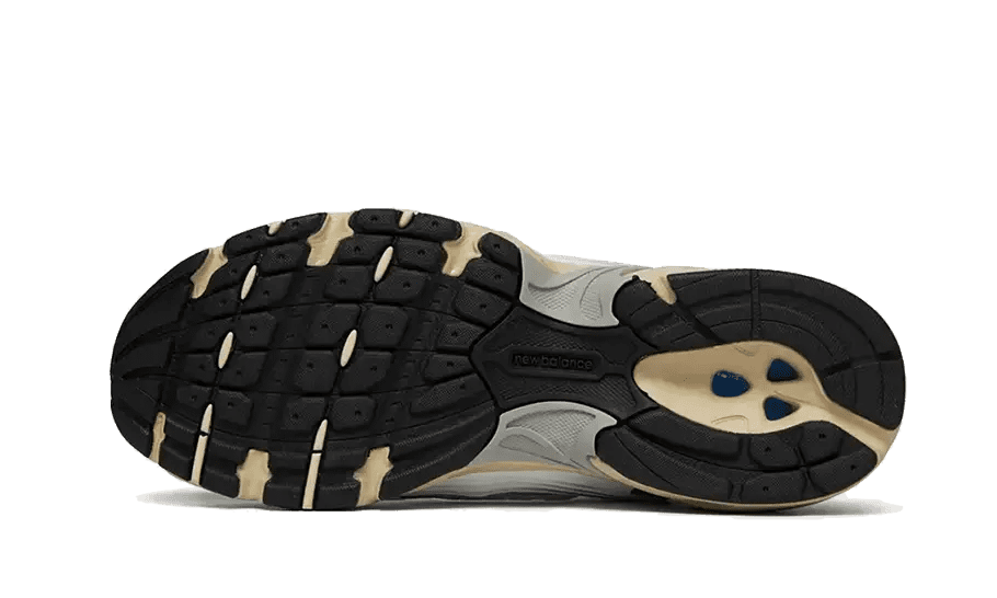 530 White Palm Leaf
