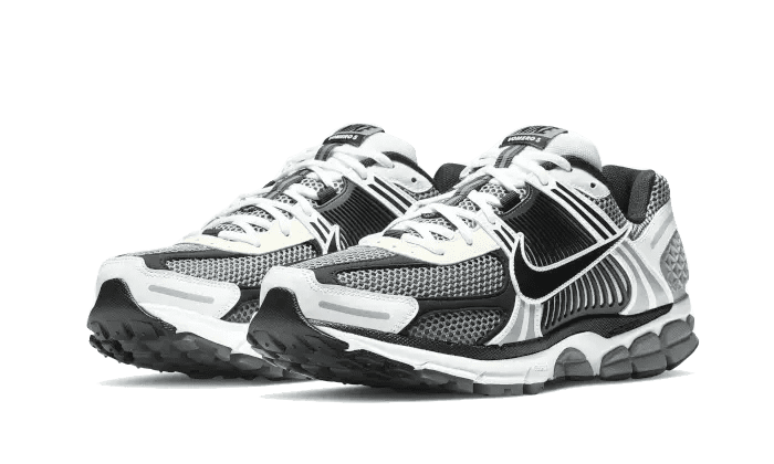Zoom Vomero 5 SE Dark Grey Black White